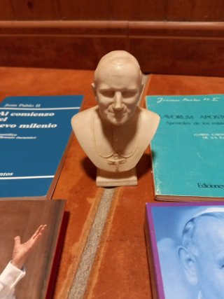 Lote Libros Papa Juan Pablo II y Benedicto XVI