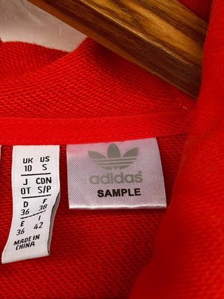 Felpa adidas donna rossa con sciarpa integrata