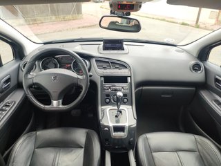 Peugeot 5008 Automático