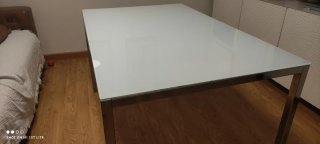 Mesa de comedor cristal y metal