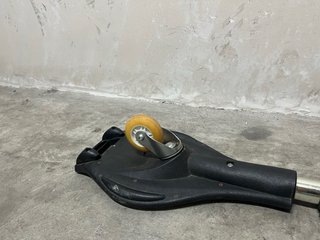 Waveboard / Skate 2 Ruedas Diseño Calaveras