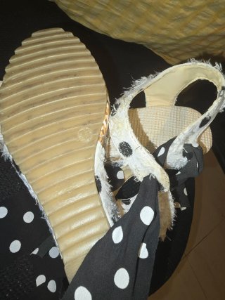 Tacones de cuña talla 35 lunares