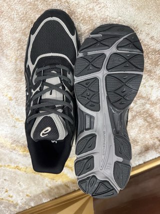Zapatillas Asics Gel Negras y Grises