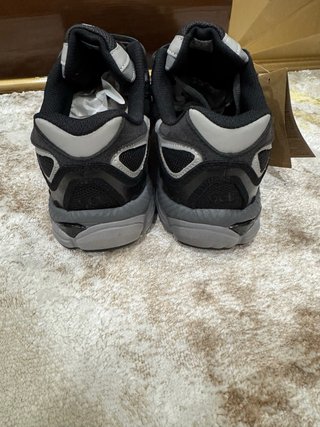 Zapatillas Asics Gel Negras y Grises