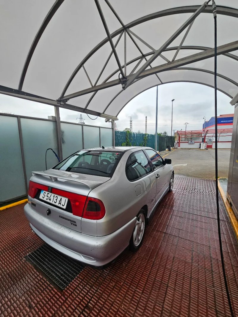 SEAT Cordoba 1996 - foto 1