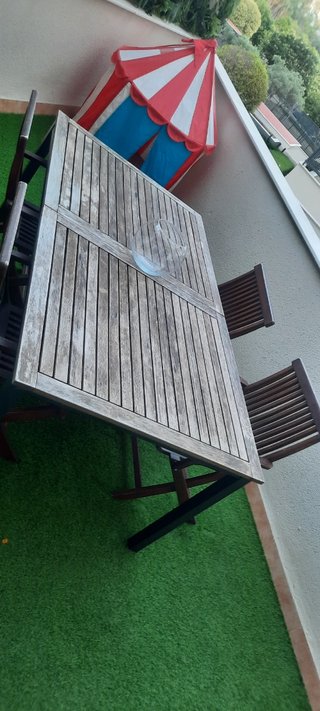 Mesa y 4 Sillas de Jardín