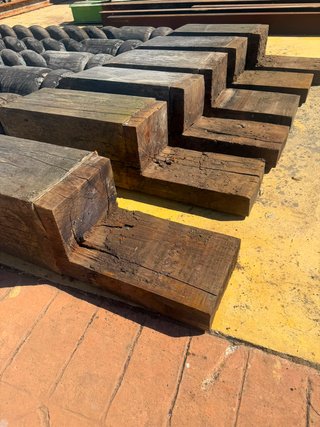 6 columnas salomónicas talladas en madera,