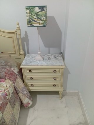 Dormitorio clásico lacado crema completo