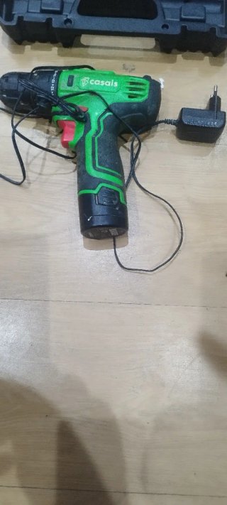 Atornilladores Eléctricos y Cargadores