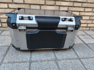 Baúl Givi Trekker Outback 58L