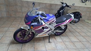 Yamaha TZR 80 RR Deportiva Blanca y Morada