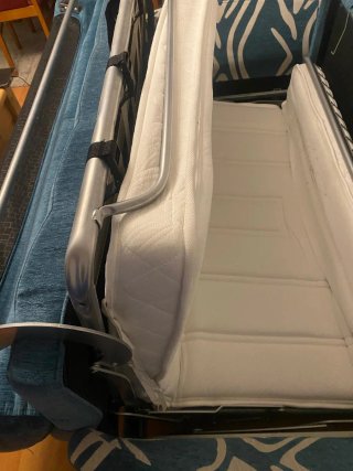 Sofá cama Fama Bolero, cómodo y funcional