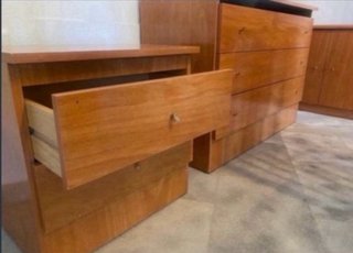Cómoda y Mesitas de Noche Madera