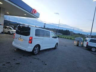 Peugeot Traveller 2018