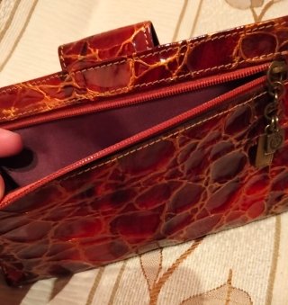 Cartera de mujer de piel