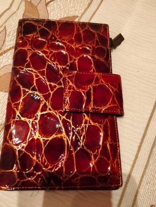 Cartera de mujer de piel