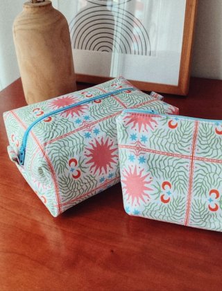 Neceseres hechos a mano con estampado