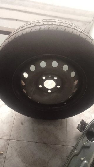 Rueda completa 215/65/16