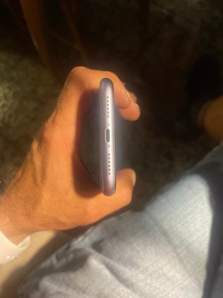 iPhone 11 Lila para piezas