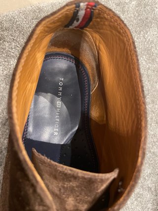 Botines Tommy Hilfiger ante hombre marrones