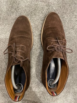 Botines Tommy Hilfiger ante hombre marrones