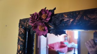 Espejo antiguo marco floral dorado y morado