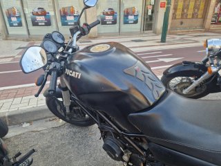 Ducati 695 Naked Negra