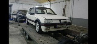 Peugeot 205 gti
