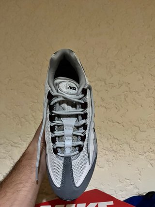 Nike Air Max 95 Gris y Negro