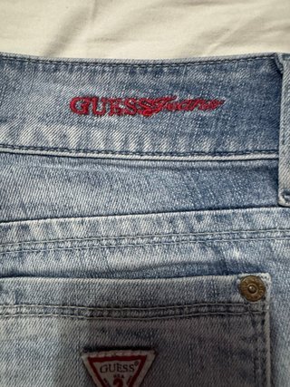 Shorts vaqueros Guess