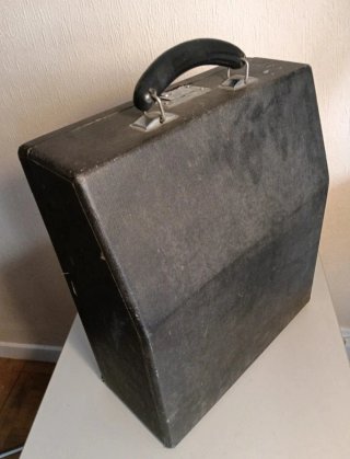Máquina de escribir Hispano Olivetti