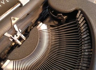 Máquina de escribir Hispano Olivetti