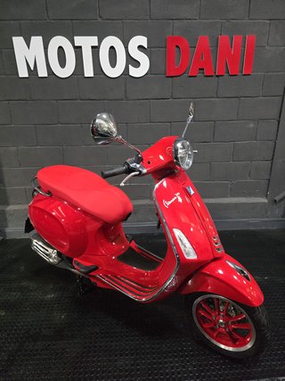 Vespa Primavera 125 Roja 2023