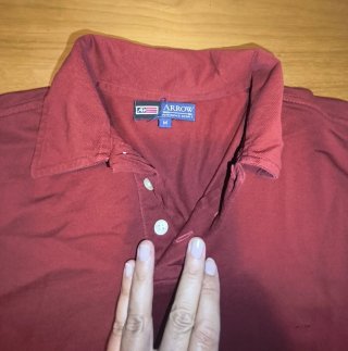Polo Arrow Talla M Hombre . Color granate.