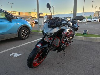 Kawasaki Z900 Negra/Roja