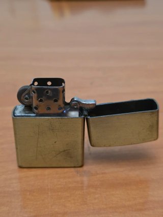 Mechero Metálico Souvenir Sevilla Estilo Zippo