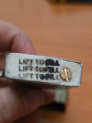 Mechero Metálico Souvenir Sevilla Estilo Zippo