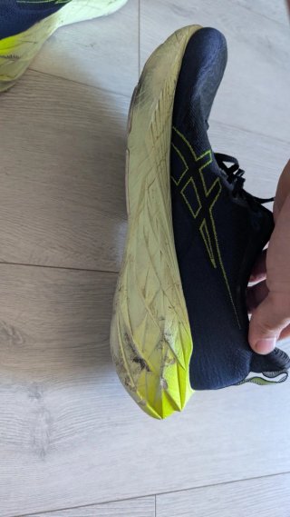 Asics Novablast 4 Talla 44.5