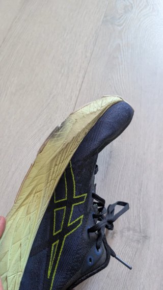 Asics Novablast 4 Talla 44.5