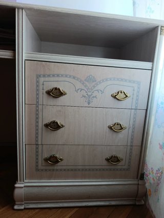 Mesa escritorio niña madera beige y oro