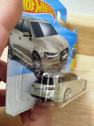Hot Wheels '17 Audi RS 6 Avant HW Euro