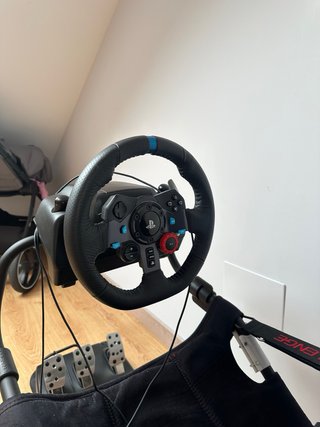Volante Logitech G29 + Playseat Challenge