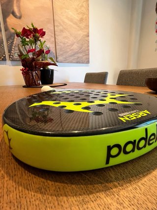Pala Padelator Arsen de carbono tech