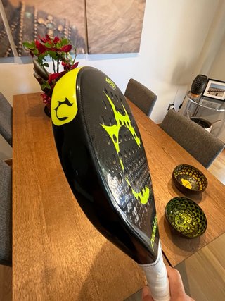 Pala Padelator Arsen de carbono tech