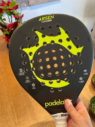 Pala Padelator Arsen de carbono tech