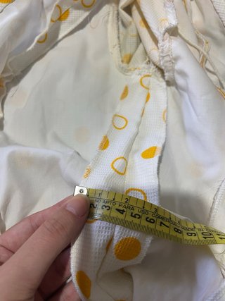 Traje de flamenca blanco y amarillo yema