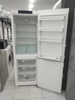 NEVERA MARCA LIEBHERR Altura 1.80+60cm