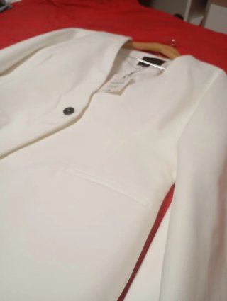 Chaqueta Zara Blanca Entallada