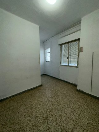 PISO EN ZONA AVDA. LUÍS MONTOTO