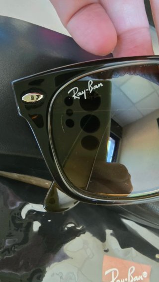 Gafas de sol Ray-Ban RB2132 New Wayfarer Negras